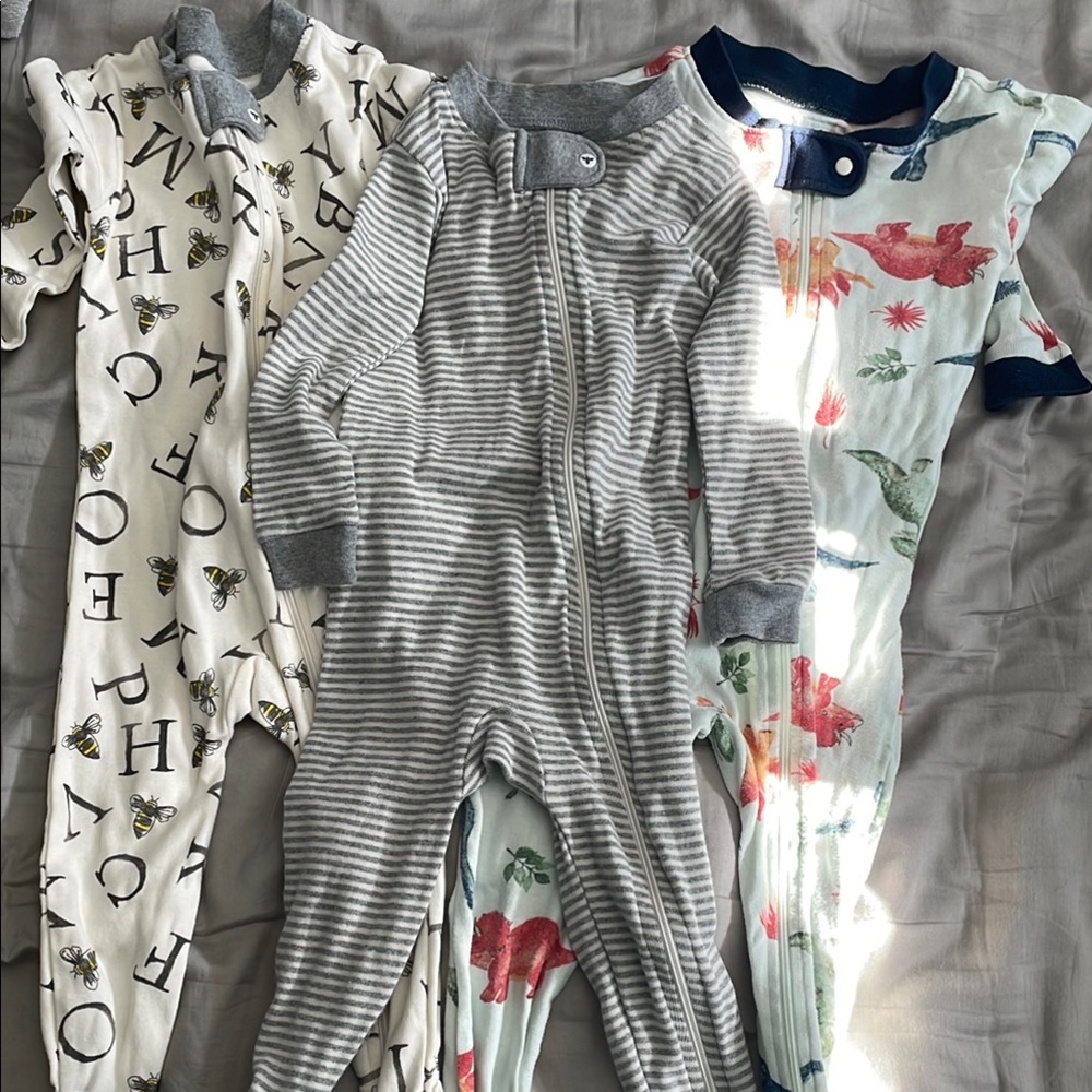 3 Footie sleepers, Burt’s Bees Baby, 9-12 month, NWOT-EUC